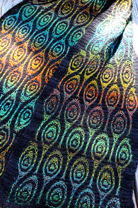 black_peacock2.jpg